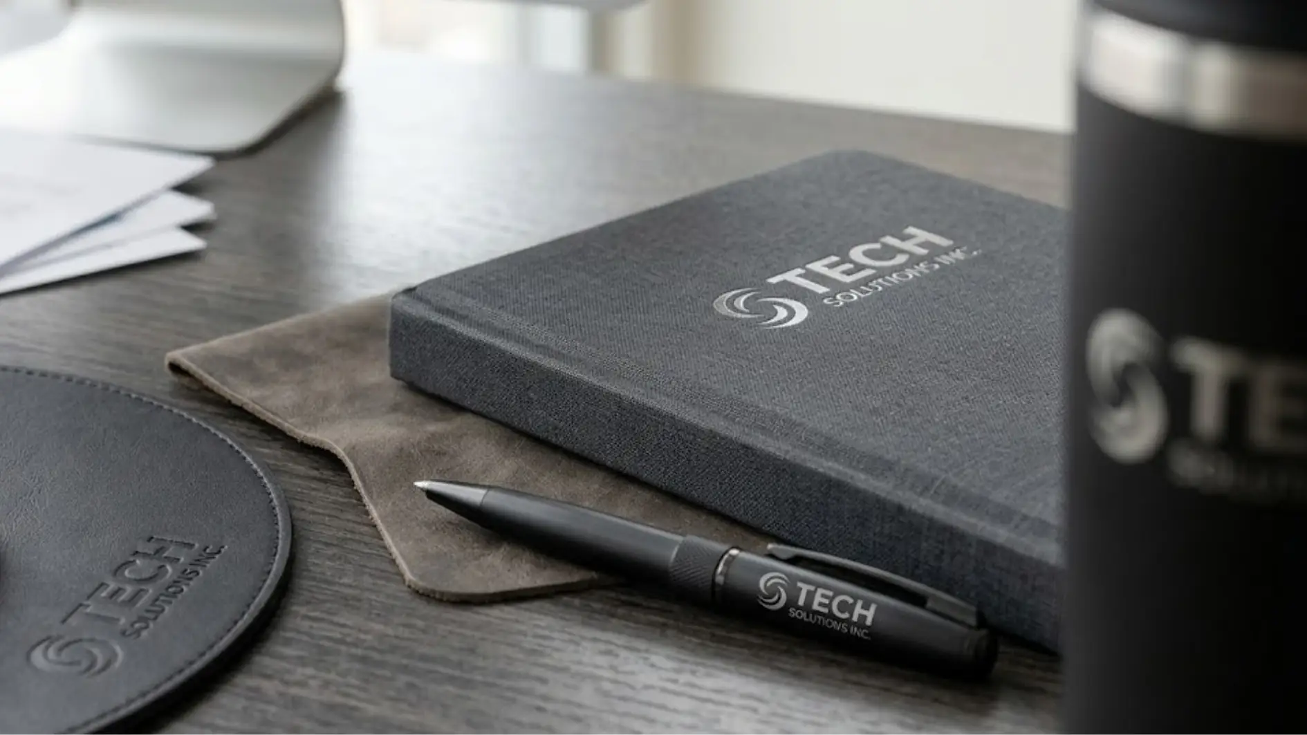 Office gift set agenda tumbler dan mouse pad